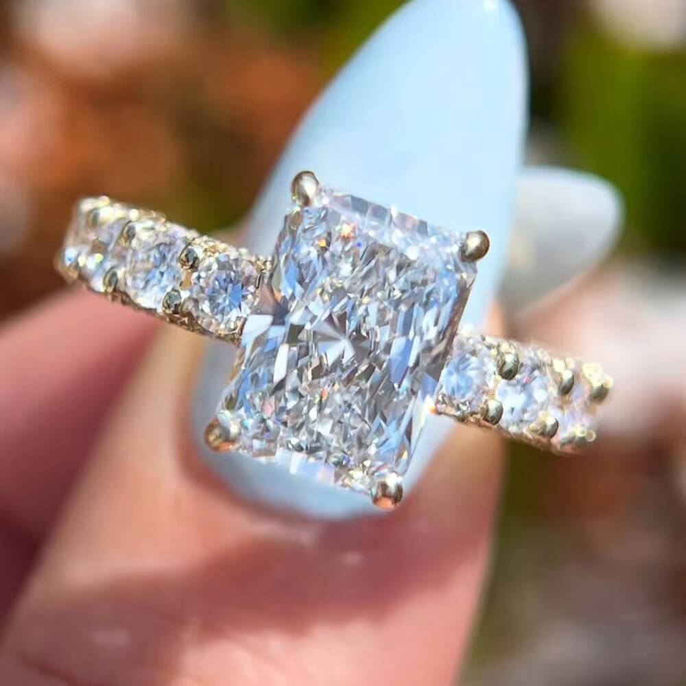 Wholesale Price Customized IGI D VS1 3CT Radiant Cut Lab Grown Diamond Rings Women Engagement Wedding Band 14K Gold Ring