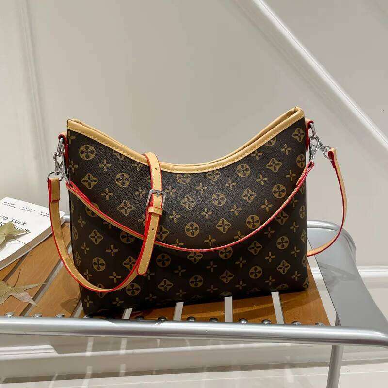 Fashionable Ladies Messenger Bag Crossbody Leather Shoulder Handbags Women Luxury Brand Elegant Classic Durable Design Z260130