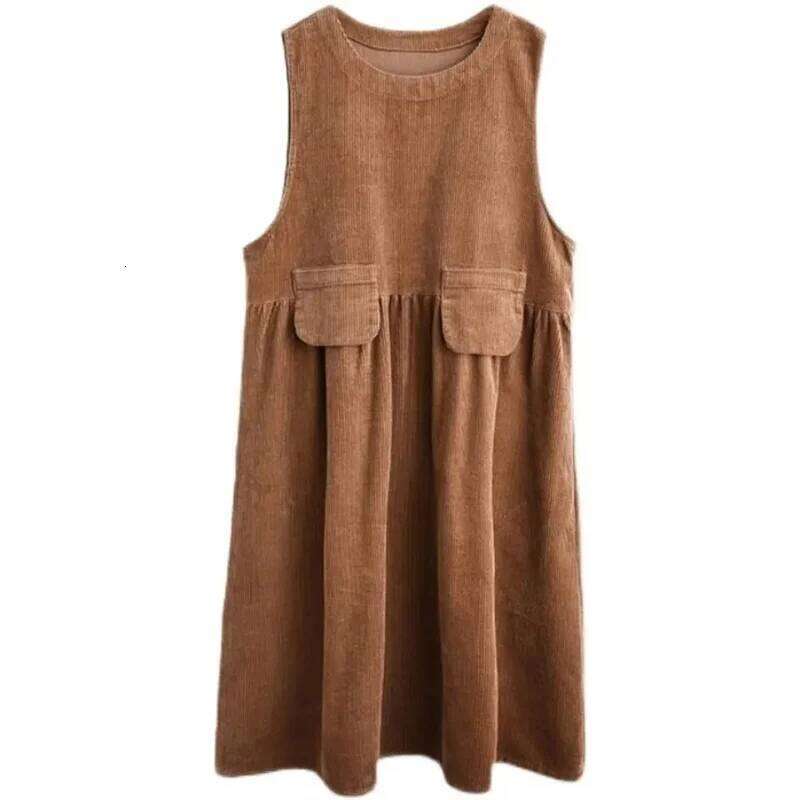 2025 Autumn/Winter New Corduroy Dress Women's Loose Retro Art Pocket Sleeveless Vest Dresses Female Casual Clothes XJ260130
