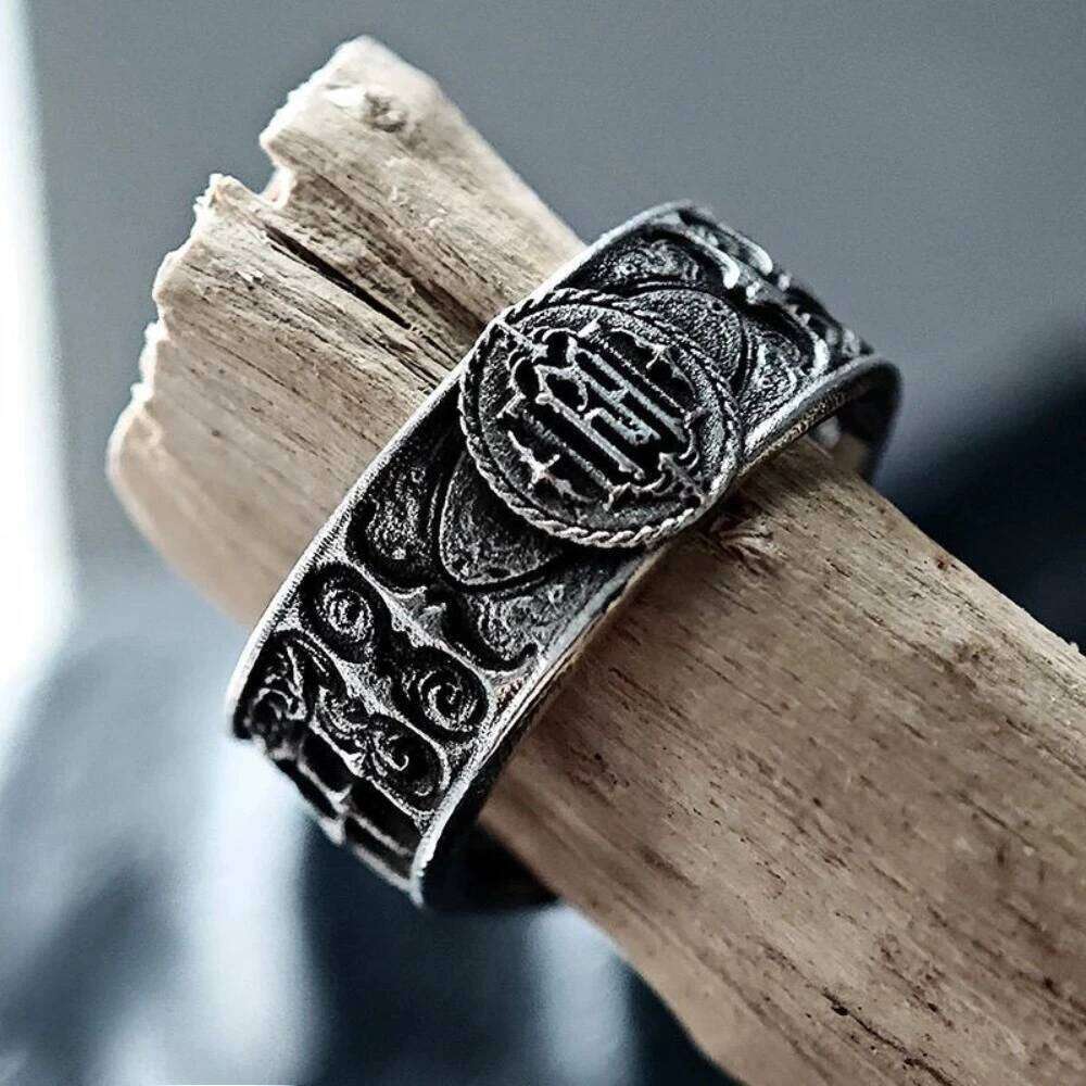 Retro Personality Ancient Silver color Hollowed-out Relief Crown Castle Rings for Women Men Halloween Fashion Gothic Jewelry XJ260130