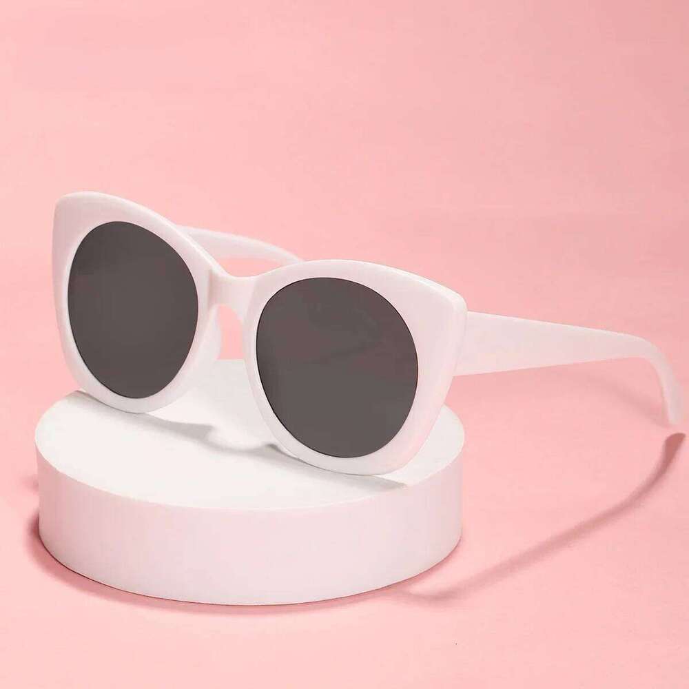 Boys Girls Teen Cute Irregular Frame Sun Protection Sunglasses Decorative Accessories Traveling Party Gift Outdoor Activities H260130