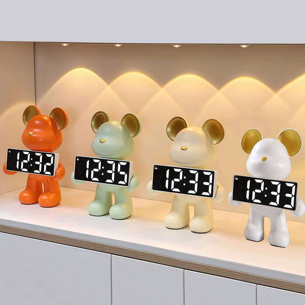 Resin Statue Desktop Ornament Decorative Bear LED Alarm Clock Battery/Plug-in Use Handicrafts for TV Wine Cabinet W260130