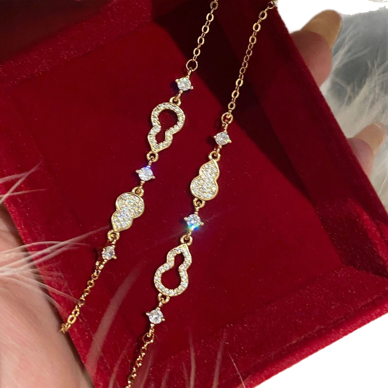 18K Real Gold Plated Zircon Hollow Gourd French Style Personality Light Luxury Bracelet Niche High-end Sense Jewelry for Women