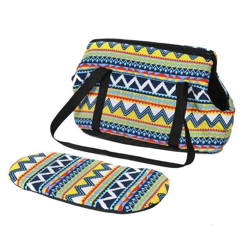 Warm Dog Bag Autumn Winter Kitten Shoulder Bags For Small Dogs Portable Outdoor Heart Owl Pattern Puppy Backpack Pet Supplies 26H0130