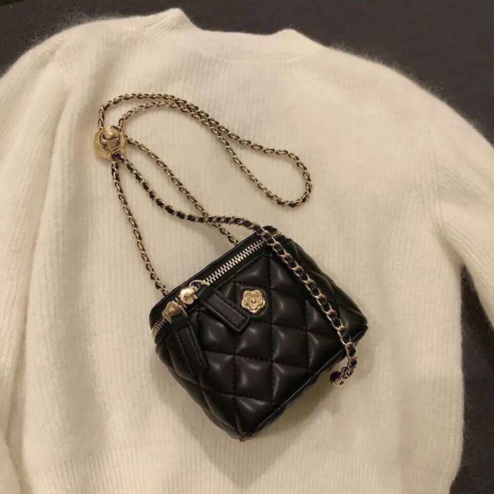 New Quilted Chain Diamond Checkered Women's Crossbody Fashion Mini Handbag PU Leather Woman's One-shoulder Small Bag