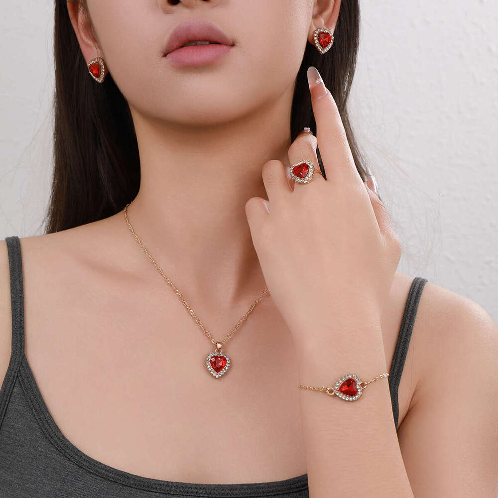 jewelry woman designer European and American Heart Jewelry Set Cross-Border Fashion Inlaid Heart-Shaped Zircon Pendant Necklace Bracelet Earrings Ring