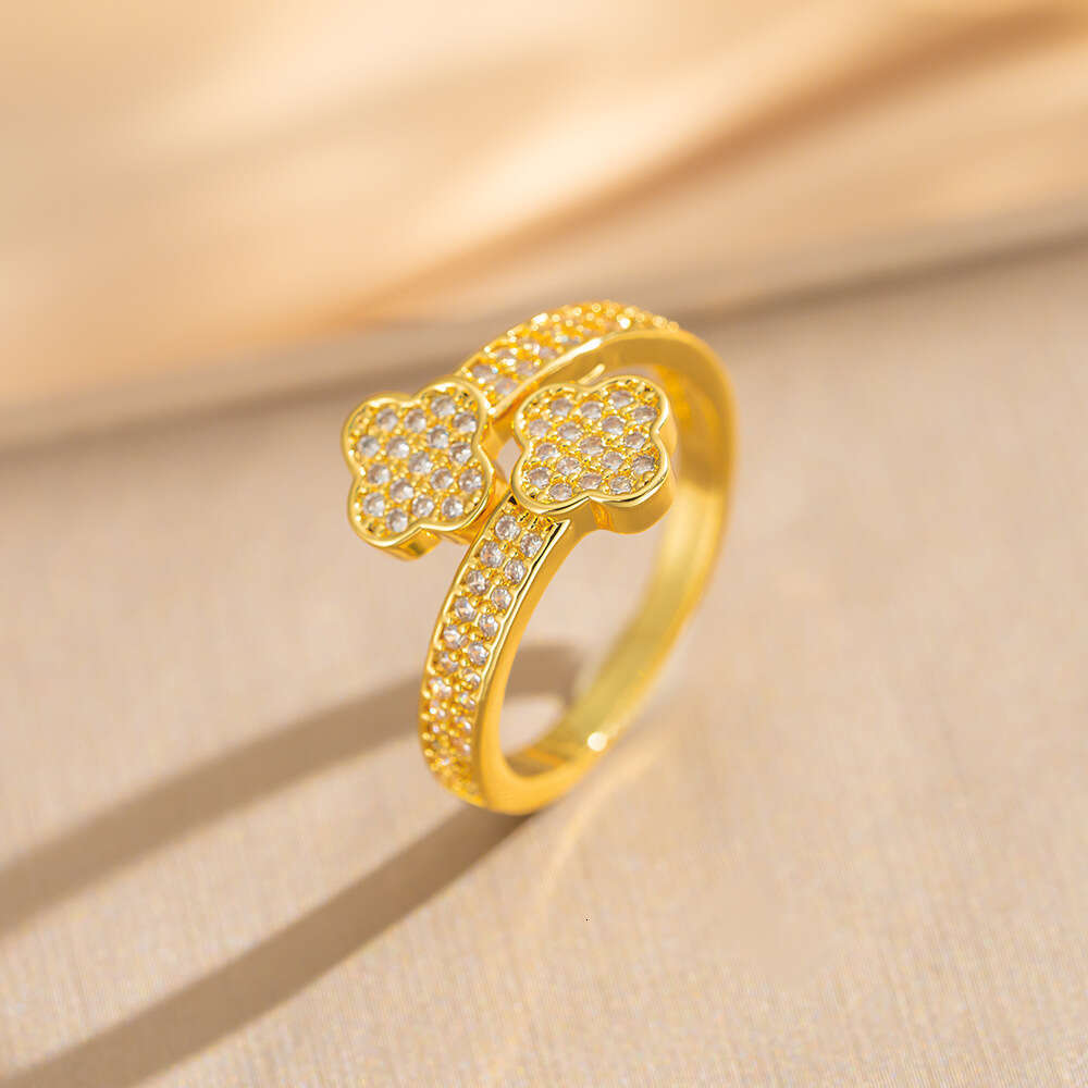 Amazon Cross-Border Four-Leaf Clover Open Niche for Women High-End Design Gold-Plated Full Diamond Bracelet Wholesale