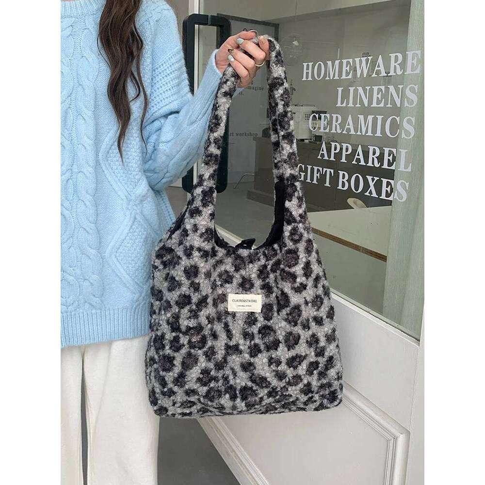 2025 autumn/winter new leopard print plush fashionable and casual shoulder bag, women's daily commuting bag Z260130