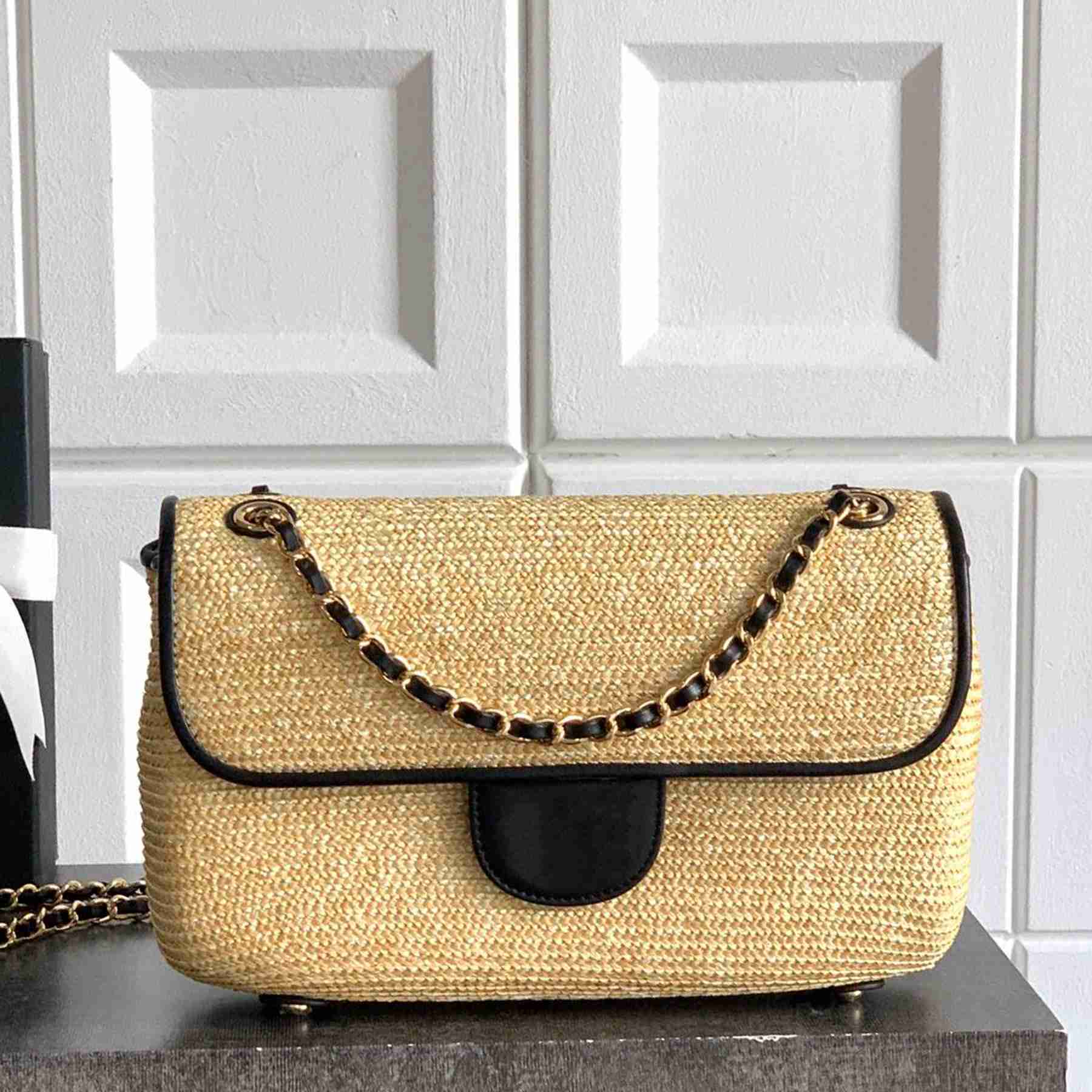 Shoulder Bags New 10A Flap Bag Luxury Designer Braided Straw Lambskin Shoulder Bag Golden Hardware Bag Zipper Pocket Handbag Fashion Women Casual Shopping