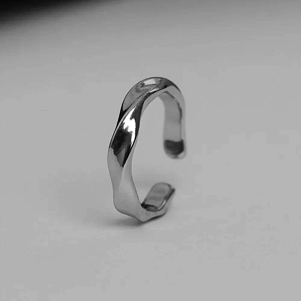 Rings for Men Women Trend Design Metal Twist Simple Open Adjustable Finger Ring Jewelry Wedding Anillos XJ260130