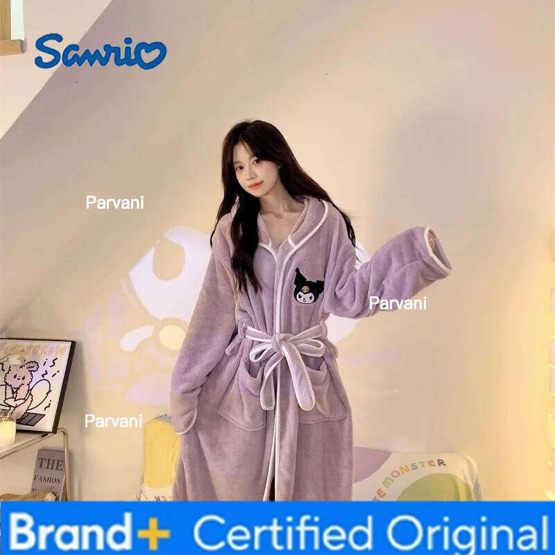 Sanrio Kuromi my melody cinnamoroll cartoon long bathrobe gift anime peripheral creative cute hooded thickened home pajamas wholesale H260130