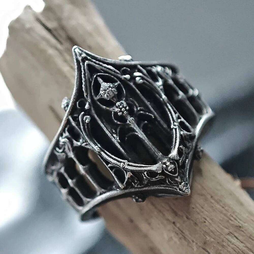 Retro Personality Ancient Silver color Hollowed-out Relief Crown Castle Rings for Women Men Halloween Fashion Gothic Jewelry XJ260130