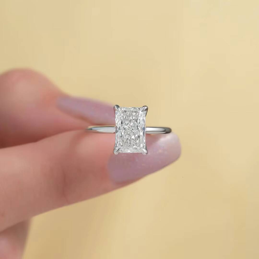 GIA IGI Certified VVS 14K 18K Solid Gold CVD HPHT 1ct to 5ct Radiant Cut Lab Grown Diamond Rings