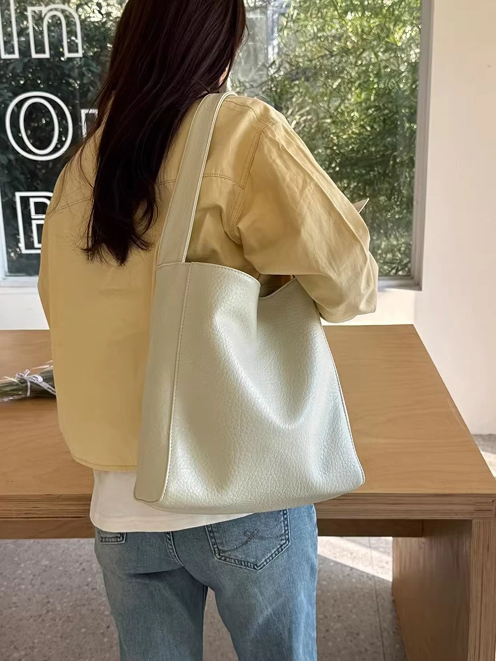 Casual Solid Color Soft PU Leather Womens Large Capacity Tote Bag Fashion Wide Shoulder Strap Female Single Shoulder Bag 260123