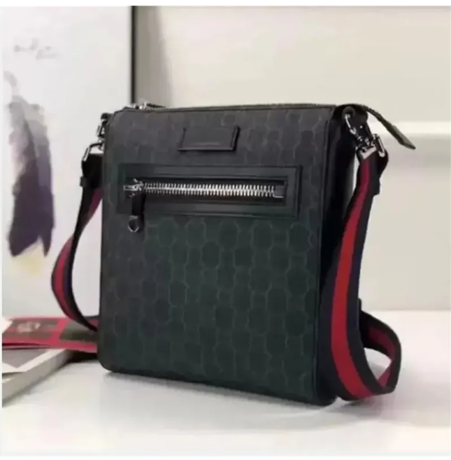 Luxurys Classic Chest Bum bag Waist Bags Cross Body Bag Totes Bumbag Designer Hangbag Men Womens Wallets Nylon Bag Fanny Packs Waistpacks Leather Purse