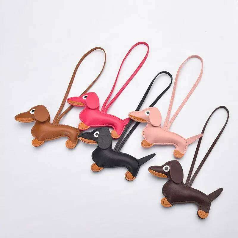 Adorable Dachshund Charm Pendant, Leather Material, Women's Bag Accessory, Exquisite Style Z260130