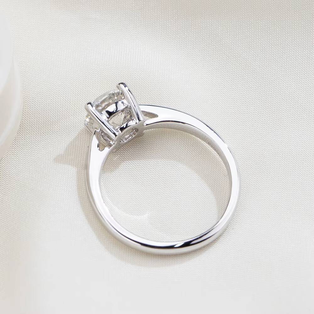 Ready to Ship MSR-371 Classic Design PT950 Solitaire Diamond Ring 158ct G VVS2 Round Shape Lab Grown Diamond Ring