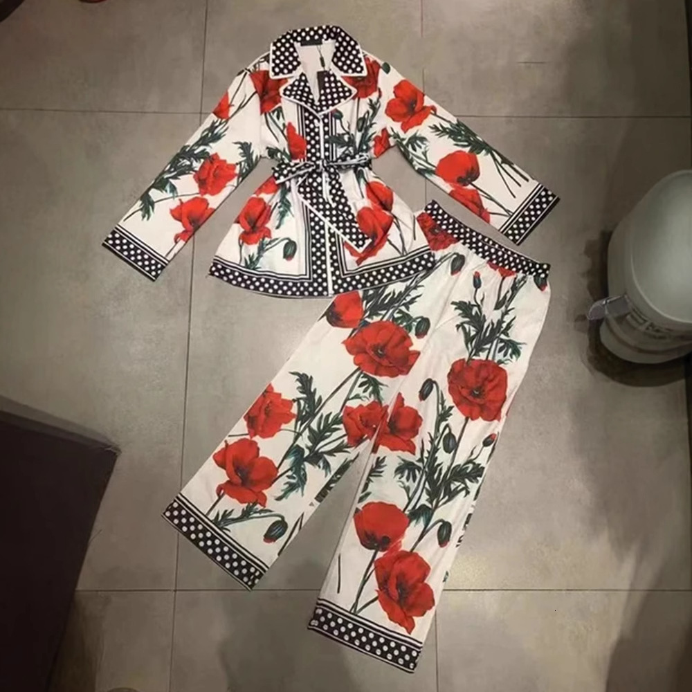 Contrast Color Jacquard Striped Pleated 2 Pieces Set Womens Long Sleeve Stretch T-Shirt Top Elastic Waist Miyake Skirt Suit 240815