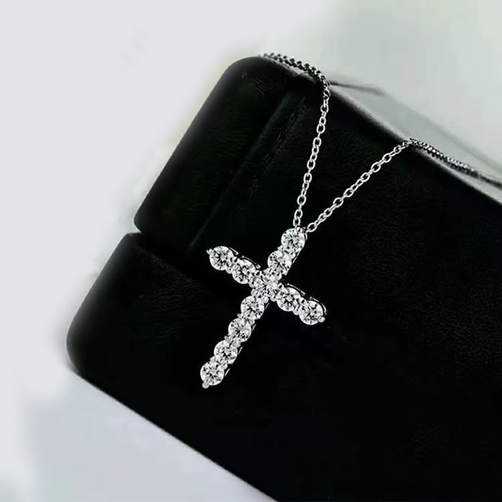 Hip HopTitanium Steel CZ Crystal Cross Pendant Necklace 18K White Gold Plated Cubic Zirconia Necklace for Women Shiny Lovers Diamond Necklace Wedding 