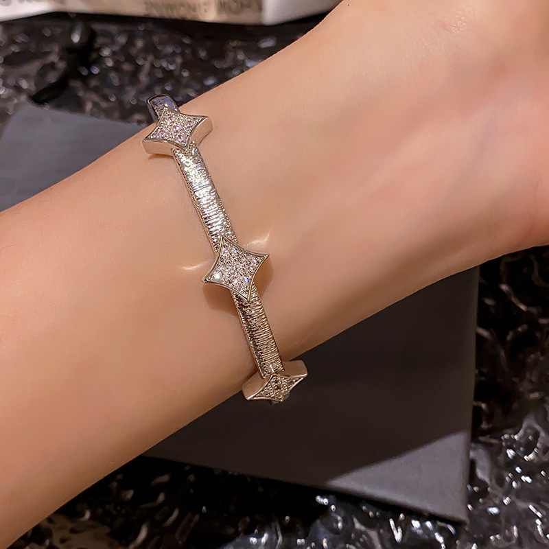 Bracelet 18K Real Gold Plated Wrinkled Stripe Star Zircon Bracelet Light Luxury High-End Feel Women's Jewelry Bracelet