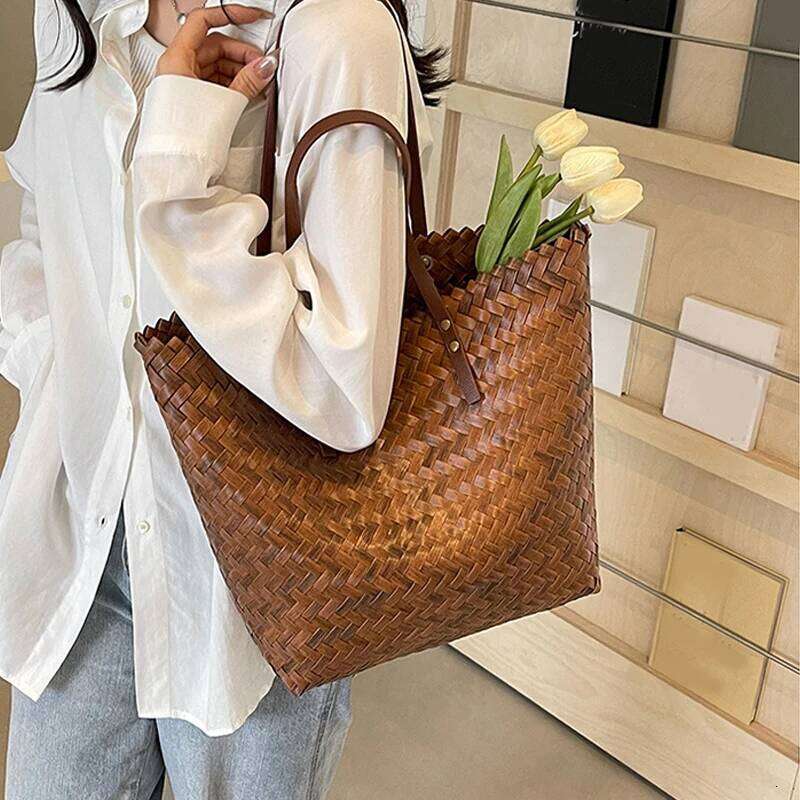 Summer Large Capacity Handbag Totes Rattan Handmade Straw Shoulder Bags For Women Travel Seaside Beach Bag bolsa feminina Z260130