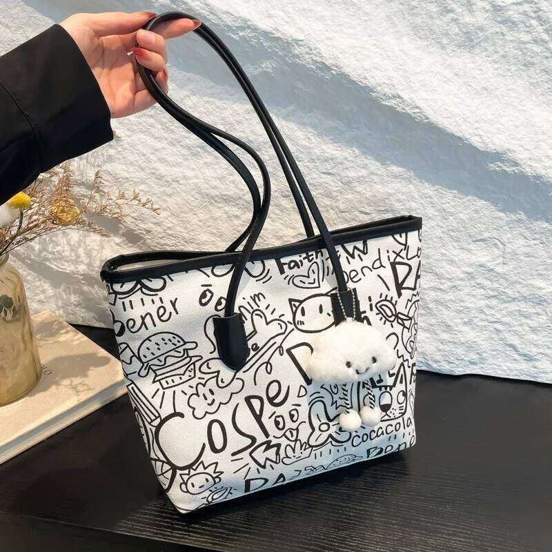 Fashion and Versatile Casual Single Shoulder Handbag with Pendant, Large Capacity Printed Tote Bag, College Style Women's Bags Z260130