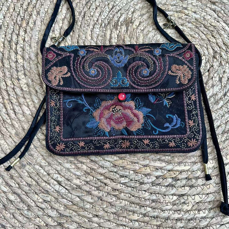 Autumn New Ethnic Style Embroidered Satin Jacquard Vintage Buckle Patchwork Phone Crossbody Bag For Women SHANGFANNI