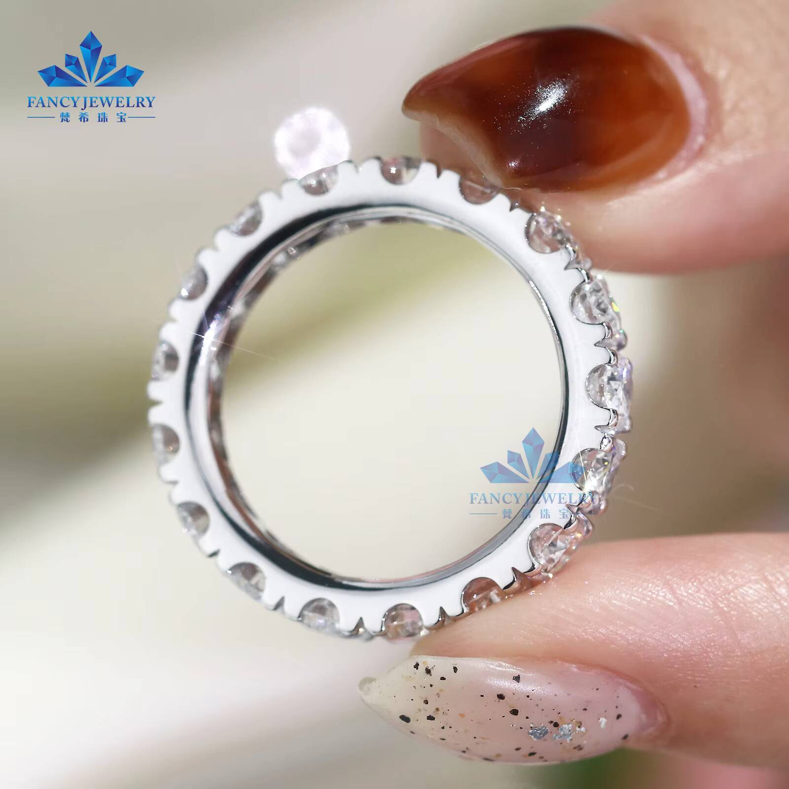 Fine Jewelry 14K/18K Solid White Gold Moissanite Rings Ice Out Women Men Round Shape Moissanite Engagement Eternity Rings