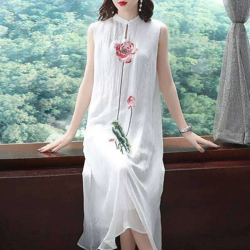 1Pcs/Lot Chinese Style Woman Embroidered Cheongsam Sleeveless Vest Chiffon Woman Dress Print Dress