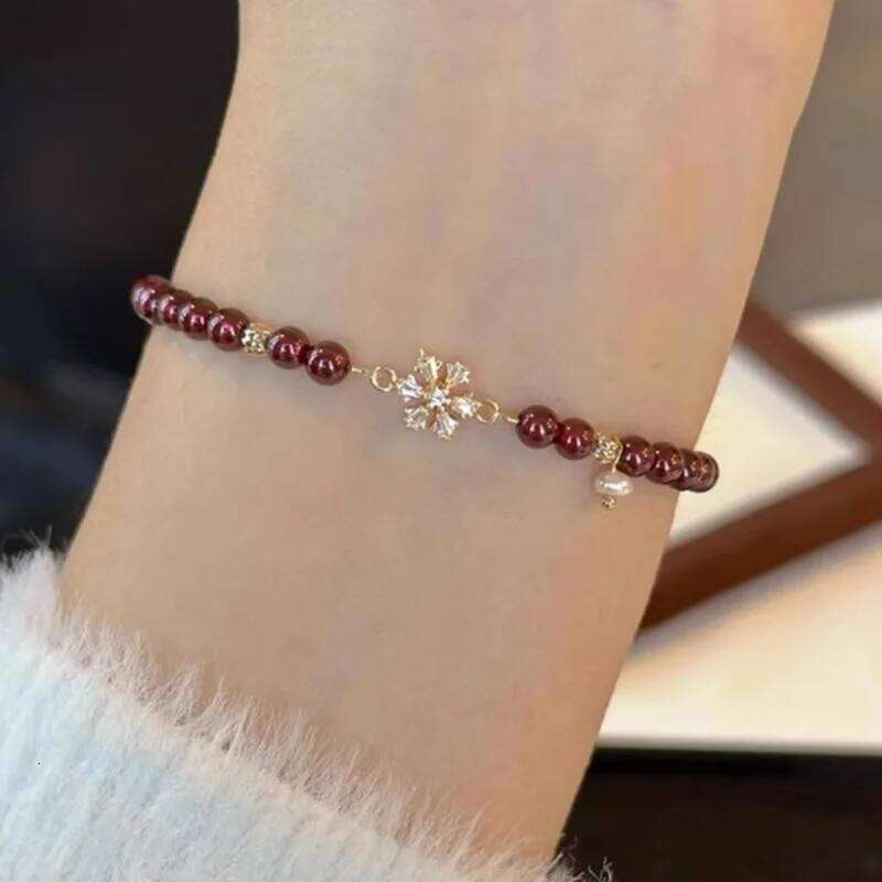 Sam Panda 925 Sterling Silver Snowflake Red Agate Bracelet For Women Bead Classic Ethnic Elegant Accessories Gift Dropshipping