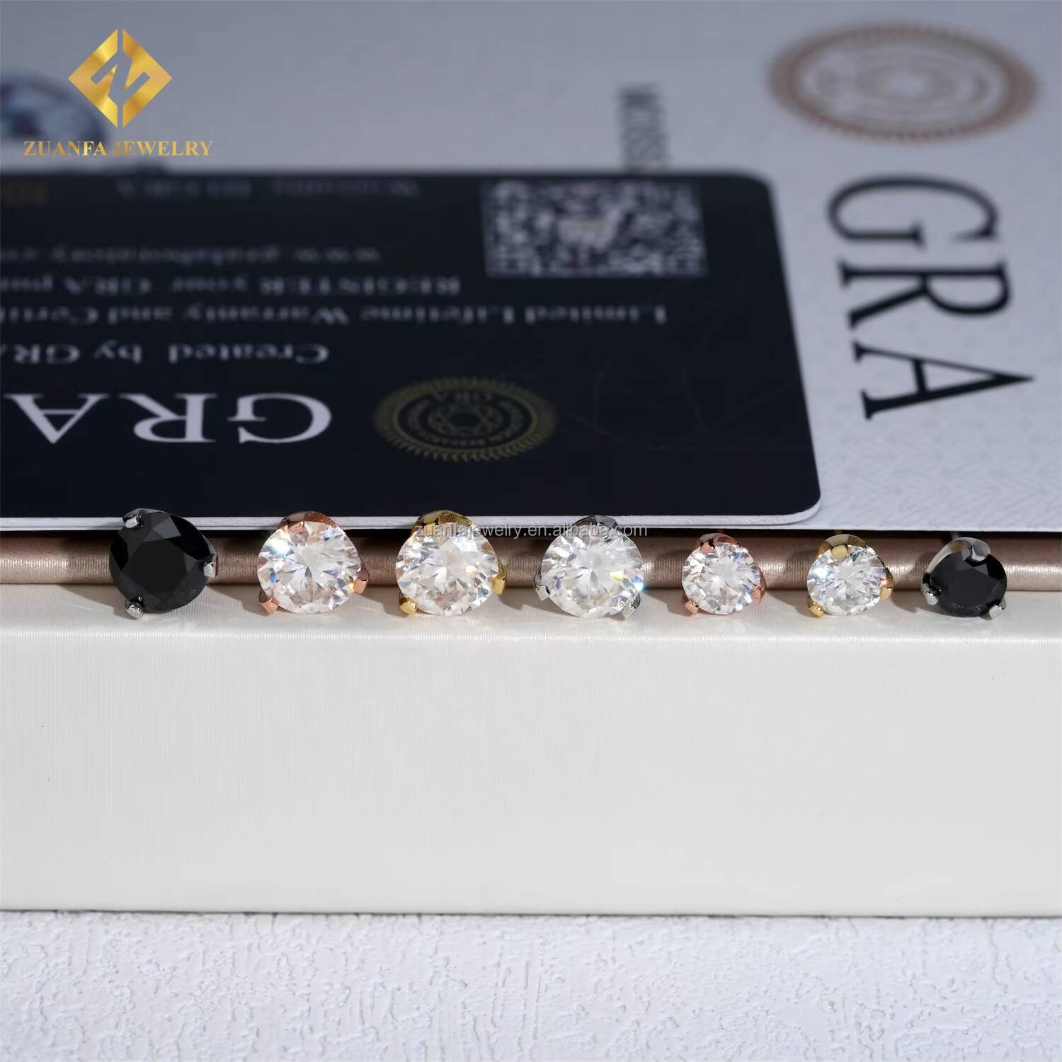 Hot Selling Fire Three Claws 925 Sterling Silver GRA Certificate S925 Silver Shining D VVS1 Moissanite Diamond Stud Earrings