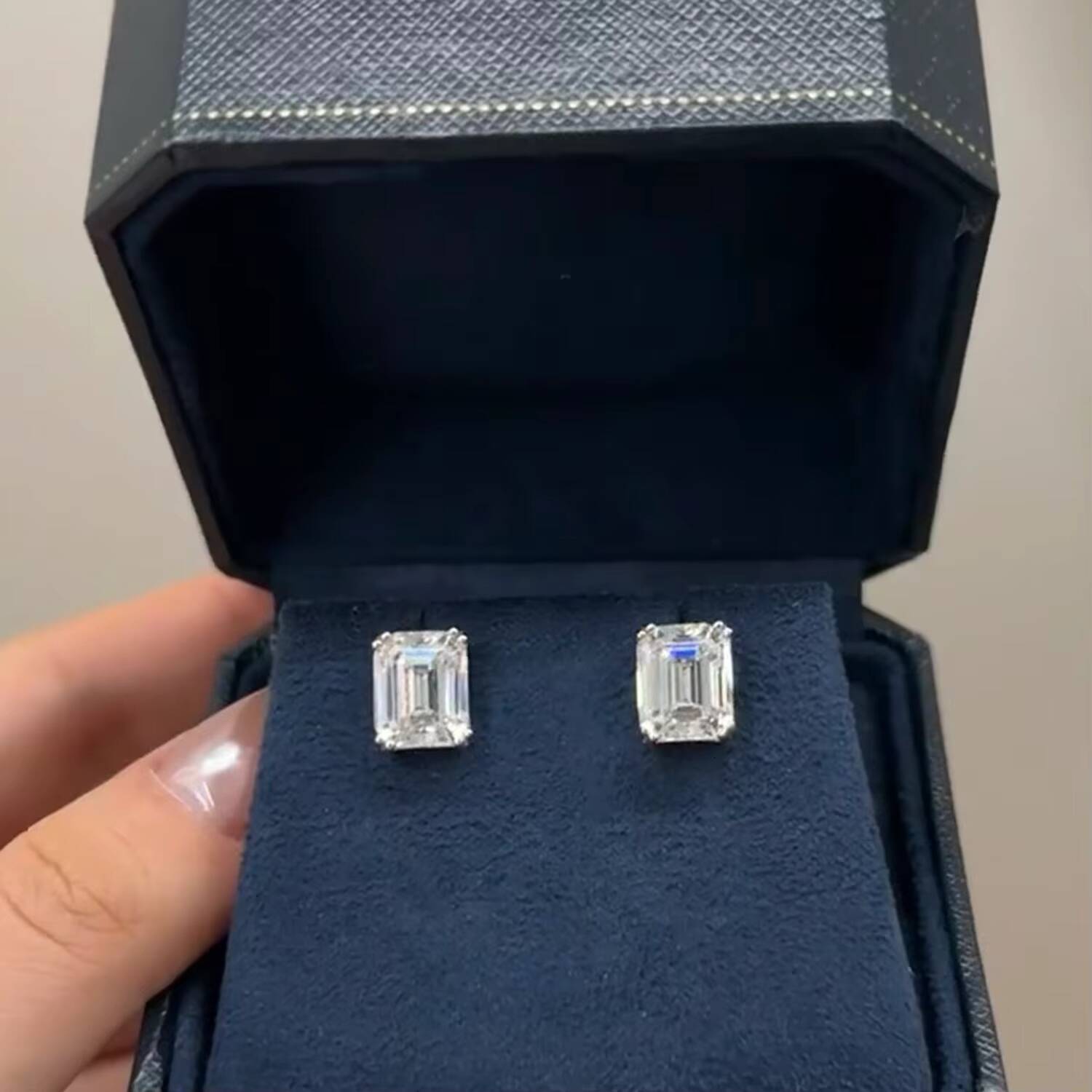 14KT Yellow Pure Gold Lab Grown Diamond 1CT Uncertified Synthetic Pear Cut Earring Stud