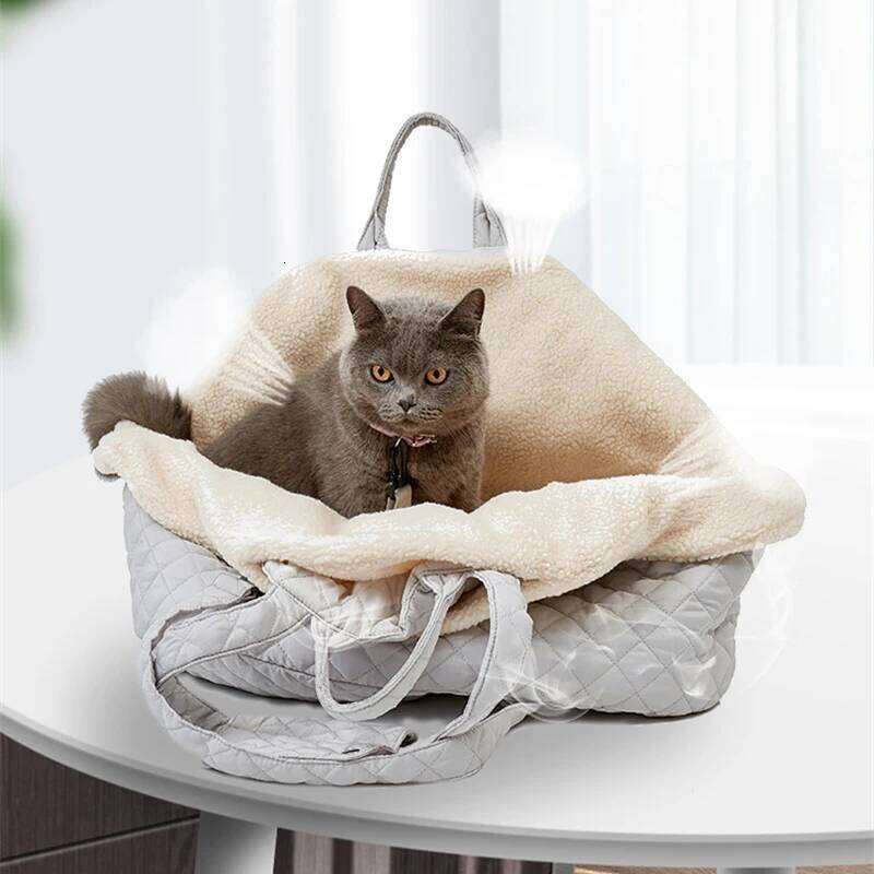 Pet for Cat or Small Dogs Fashion Quilted Bags Big Capacity Light Weight Soft Warm Dog Carrier with Removable Lining 26H0130