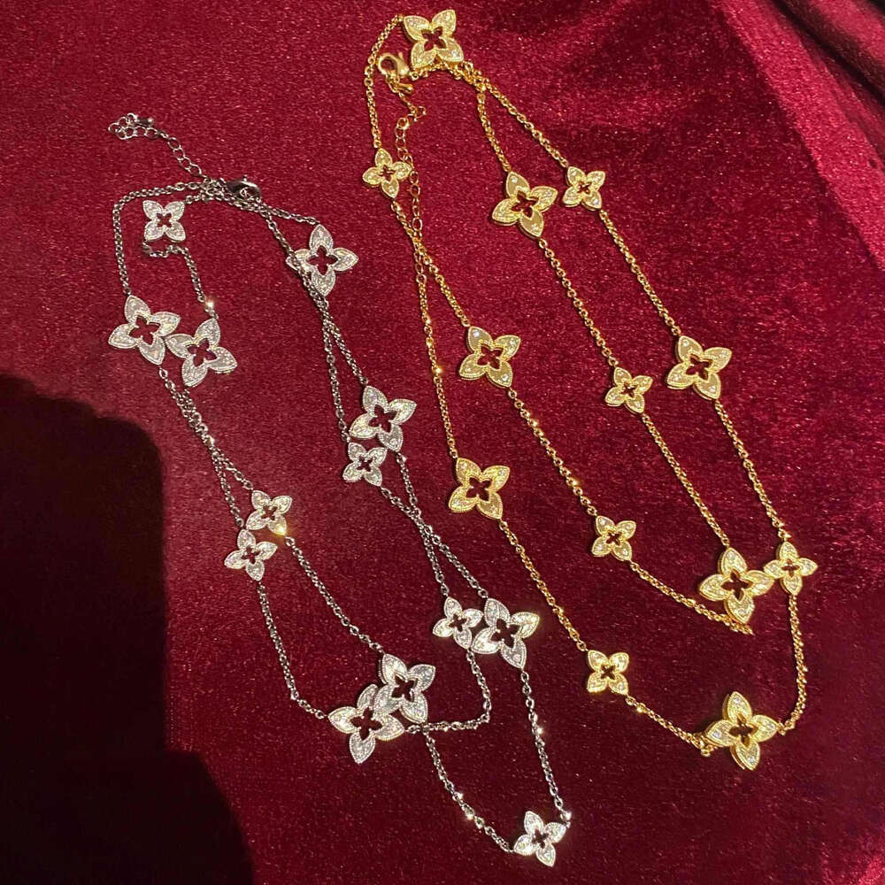 18K Real Gold Plated Light Luxury Zircon Stripe Rhombus Hollow Flower Necklace Fashion High-end Exquisite Jewelry for Women