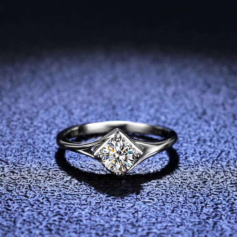 18K gold moissanite for women PT950 platinum 50 points four claw ins diamond ring XJ260130