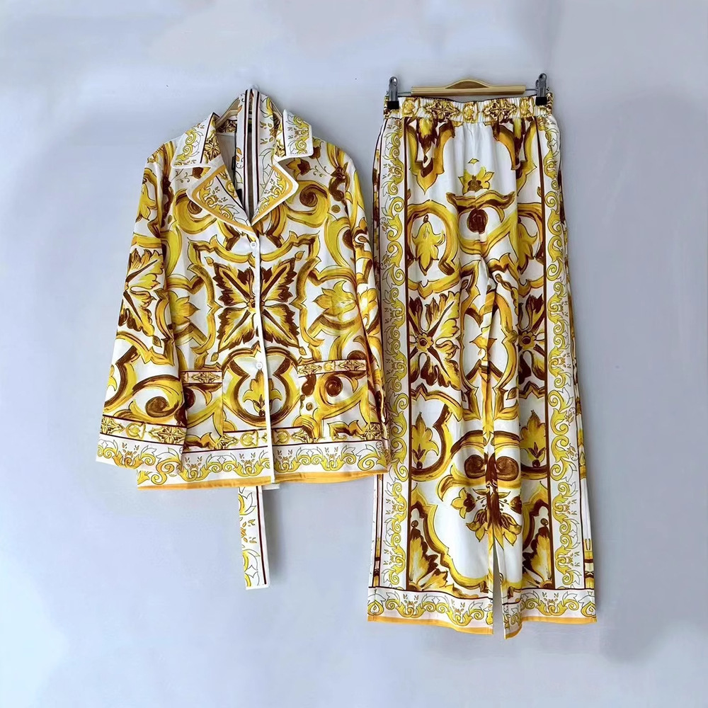 Contrast Color Jacquard Striped Pleated 2 Pieces Set Womens Long Sleeve Stretch T-Shirt Top Elastic Waist Miyake Skirt Suit 240815