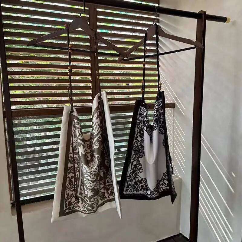 2025 Double-sided Printed Scarf Fabric Single-shoulder Bag Lazy Summer Women's Fashion Handbag Square Silk Soft Z260130