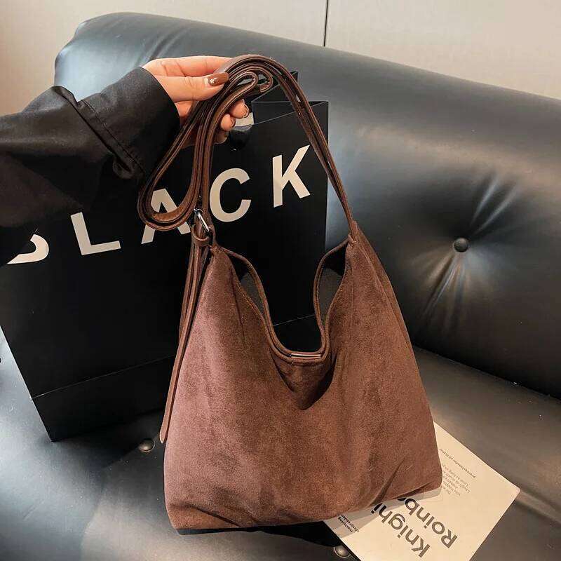 Fashionable Large Capacity Suede Shoulder Women Casual Retro Tote Handle Bag for Commute Texture and Versatile Storage Bags Z260130