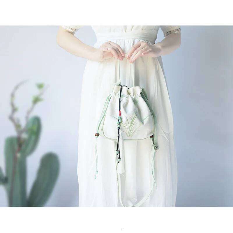 Women S Hanfu Shoulder With Han Elements Embroidered Chinese Style Handheld Mobile Phone Crossover Small Bag KABAHEBINGJUE