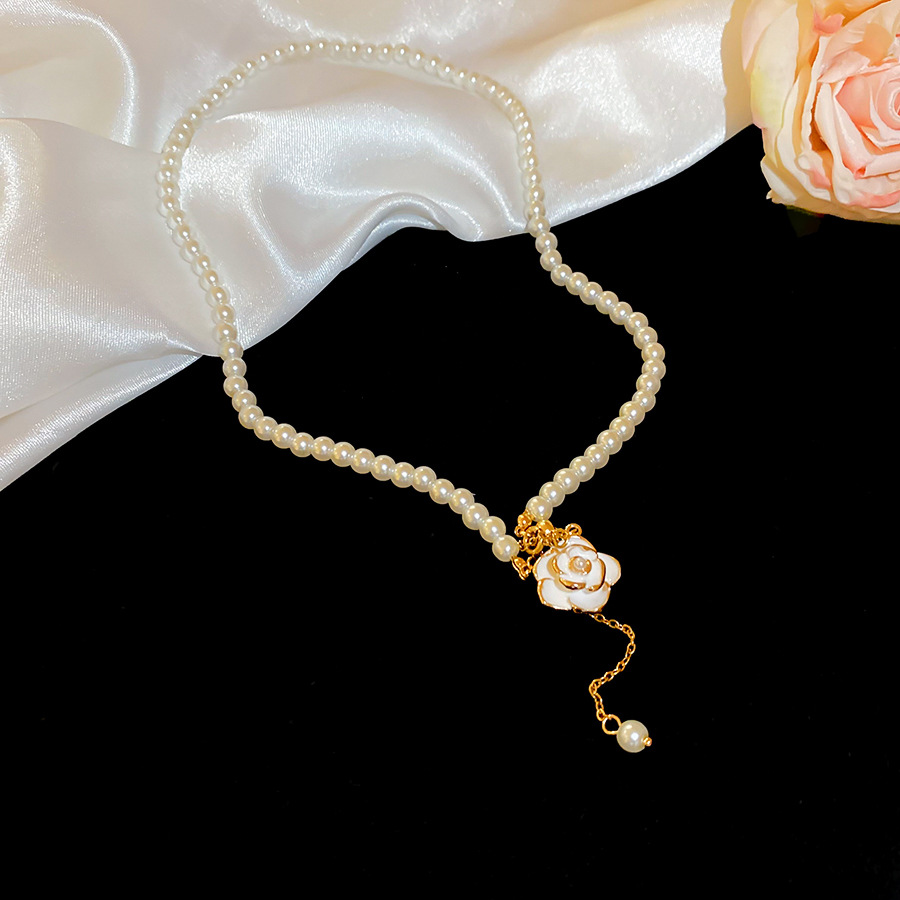Oil Dripping Camellia Pearl Pendant French Elegant Noble Temperament Clavicle Chain Light Luxury High-end Sense Necklace for Women - view 8