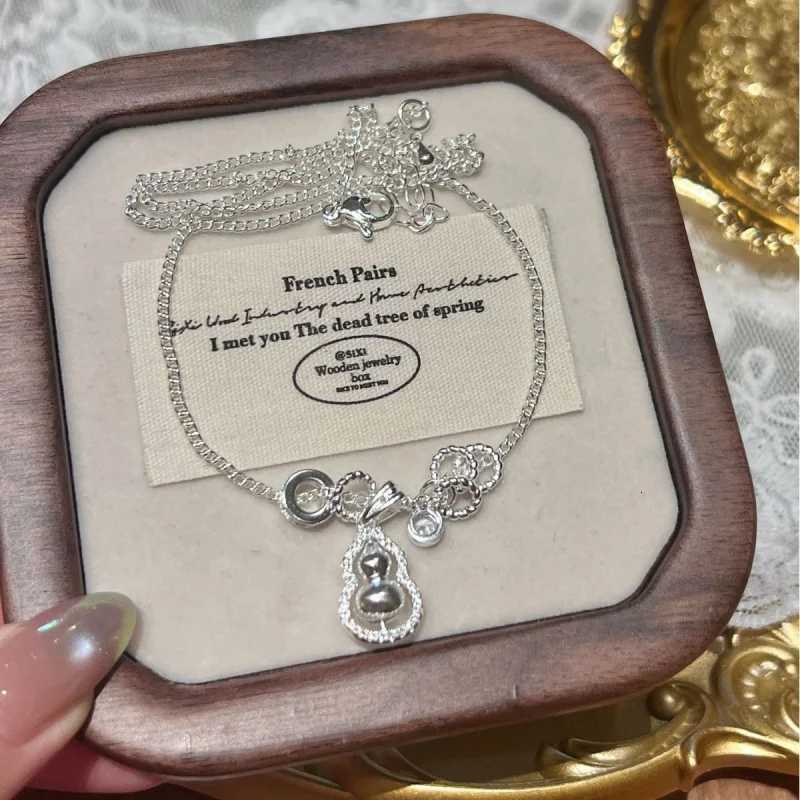 New Chinese-style frosted gourd necklace a light luxury niche and high-end design pendant accessory for women collarbone chain Y260130