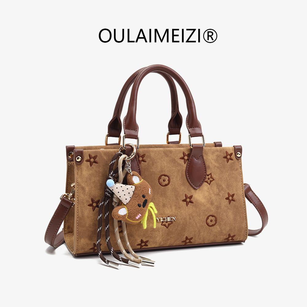 2026 OULAIMEIZI Light luxury women's embroidered handbag high-value for autumn and winter crossbody or shoulder carry super nice small square bag