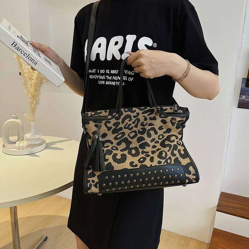 Fashion Leopard Pattern Shoulder For Women 2022 Retro Rivet Handbags Leather Ladies Crossbody Bag Large Canvas Tote Z260130