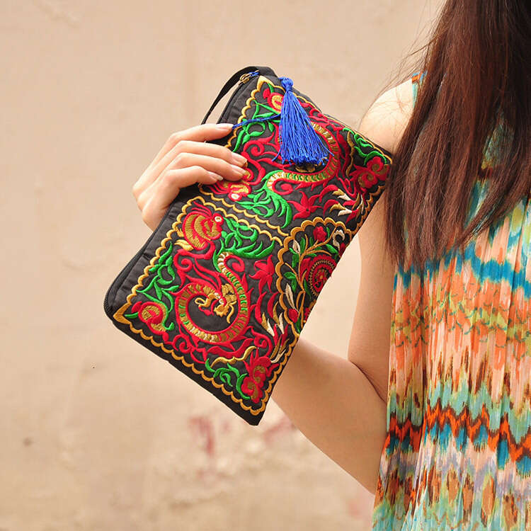 Ethnic Style Women's Clutch Fashion Exquisite Satin Embroidered Wallet