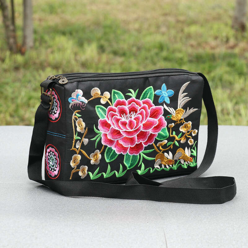 Ethnic Style Women's Shoulder Square Three-Layer Embroidered Bag