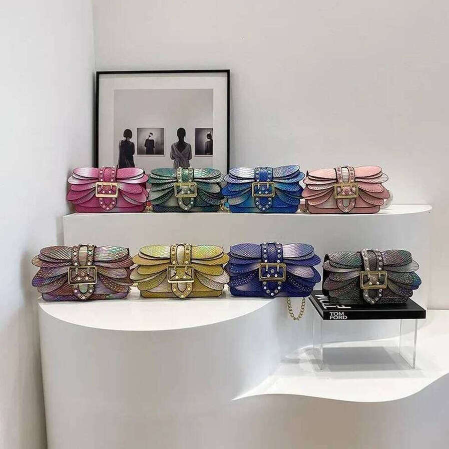 OLOEY Commute Crossbody For Women Rivets Chain Small Square Bags High Quality Leather Handbag Serpentine Shoulder Messenger Bag High-End Single-Should