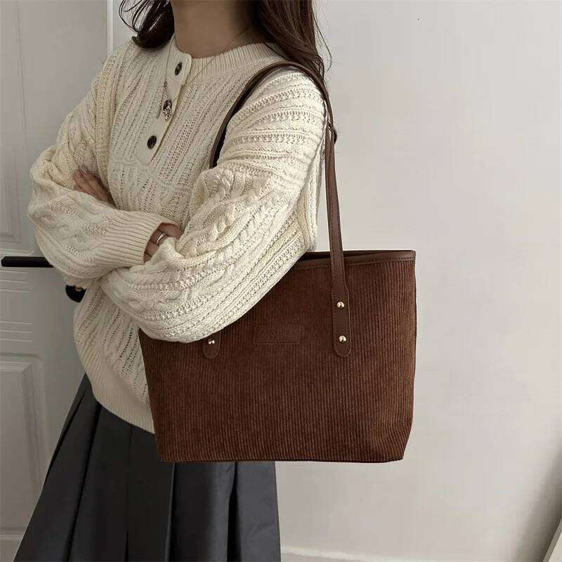 Stylish Corduroy Shoulder Large Capacity Tote Bag for Women Retro Commuter Purse Fall Fashion Simple Casual Handbag Z260130