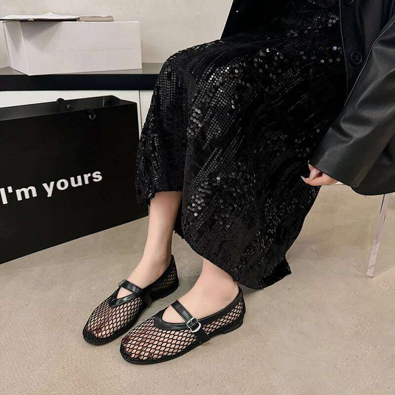 2026 Ballet Flat Mesh Women's Fishnet Shoes Large Round Head Breathable and Comfortable Outdoor Flats Sneaker