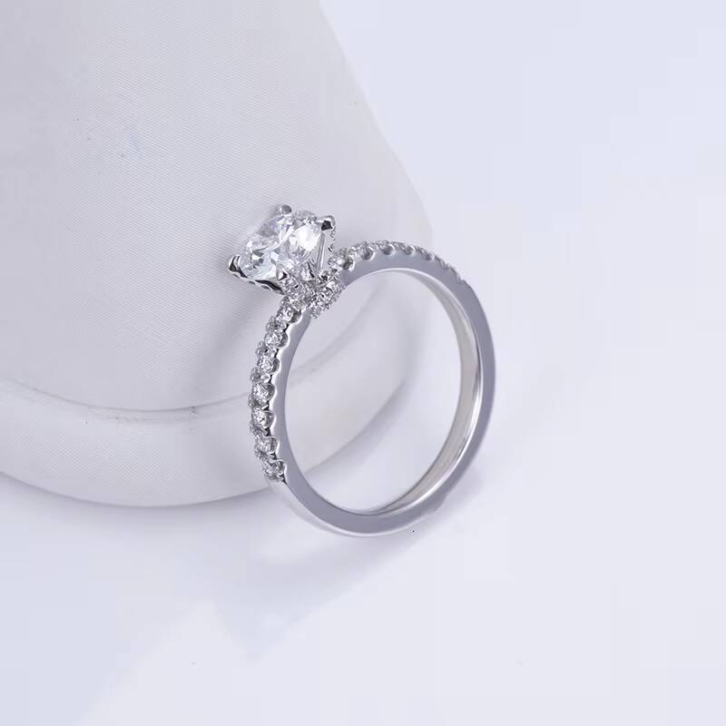 MSR-1243 Customization 18K White Gold HPHT 074CT Round Lab Grown Diamond Solitaire Ring