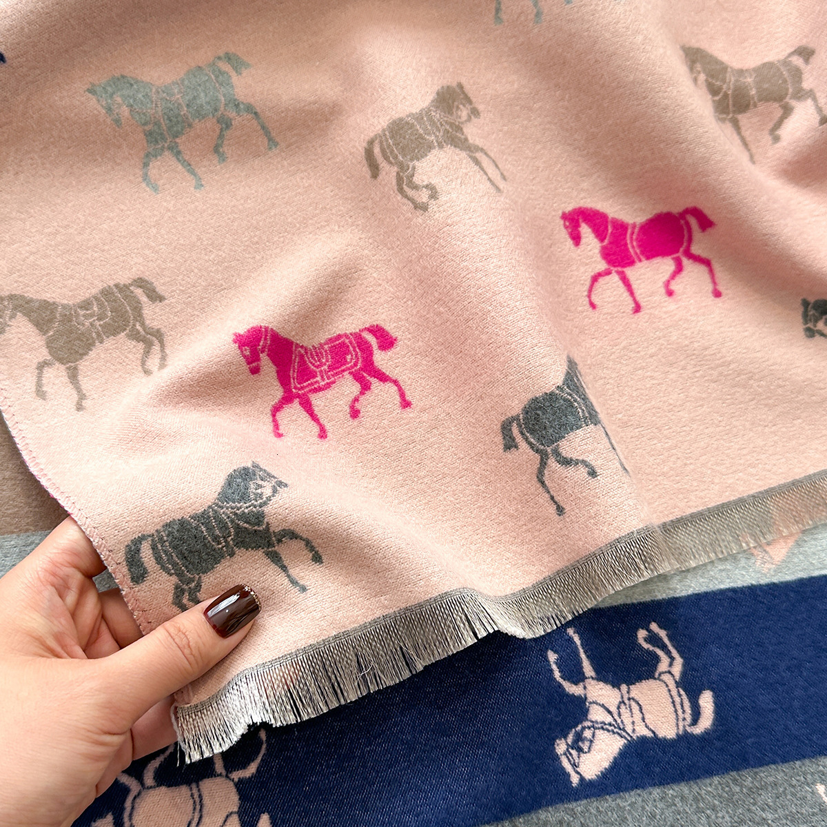 Retro Y2K Shawl for Outfit Autumn Winter New Warm Imitation Cashmere Scarf For Women Double-Sided War Horse Color Block Neck Warmer Shawl